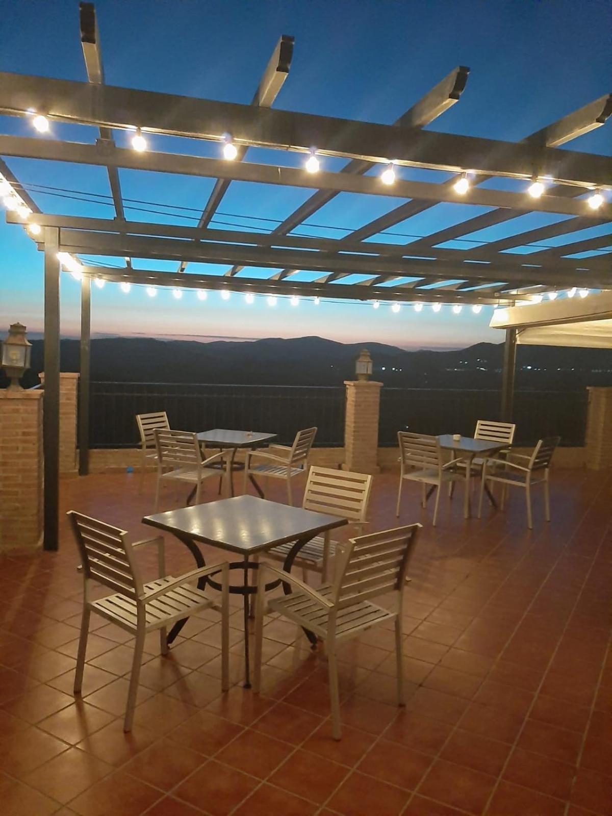 Hotel Rural Los Tadeos Zahara De La Sierra Dış mekan fotoğraf