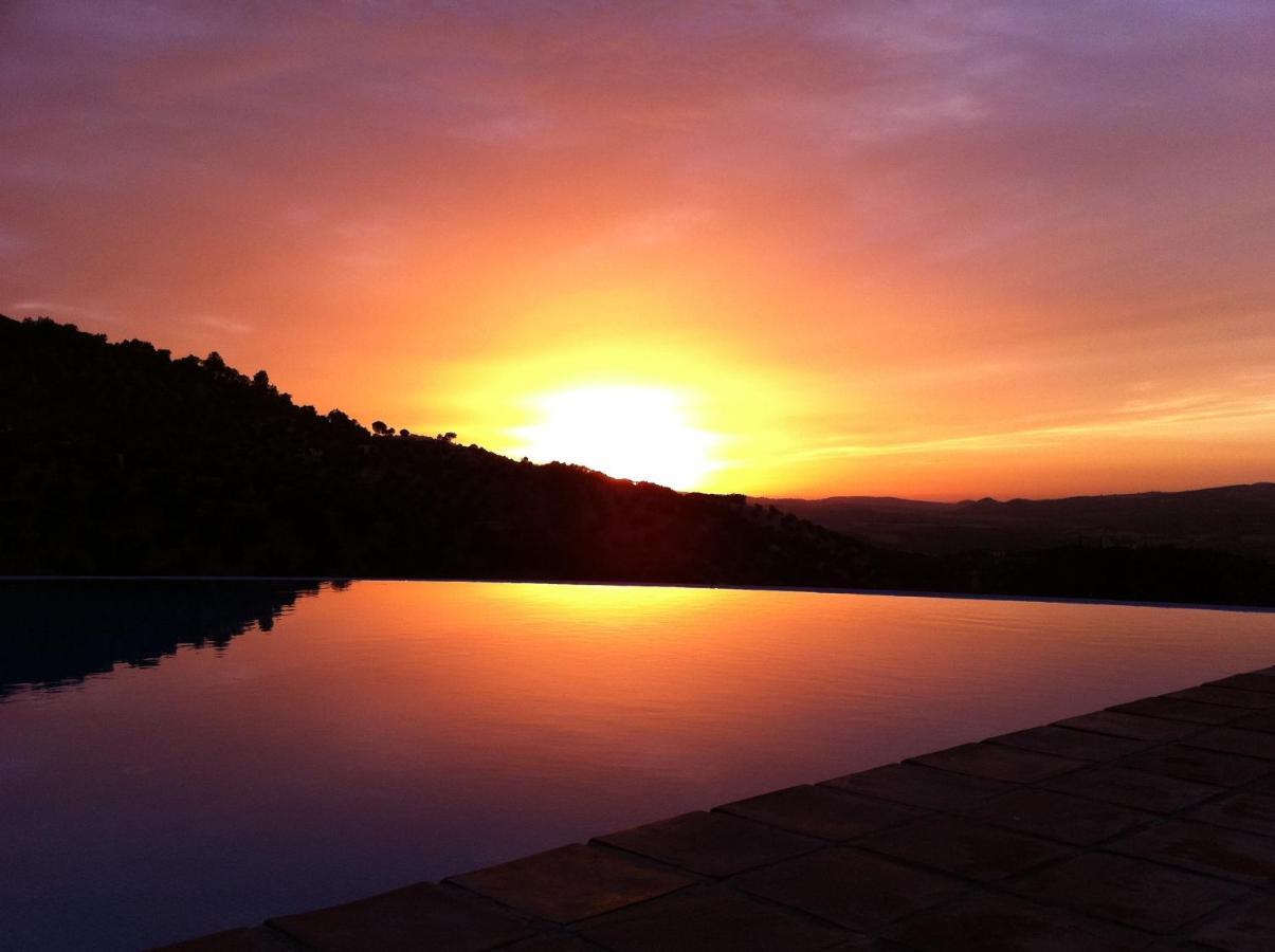 Hotel Rural Los Tadeos Zahara De La Sierra Dış mekan fotoğraf
